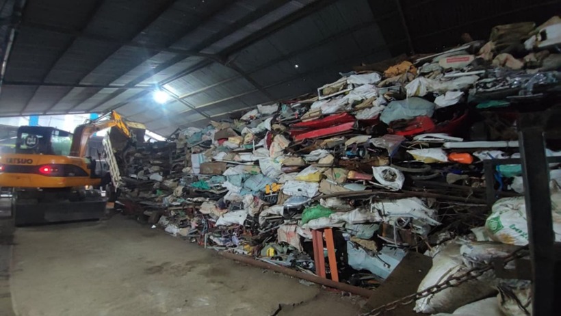 Galeri Jual Beli Besi Tua